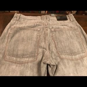SEAN JOHN grey cotton jeans.Size 32/32. Boot cut
